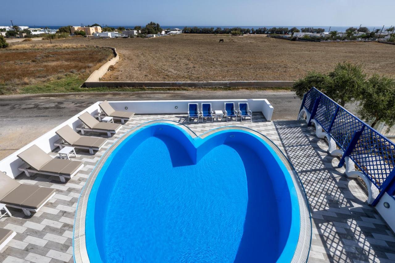 Honeymoon Beach Studios Perivolos  Extérieur photo