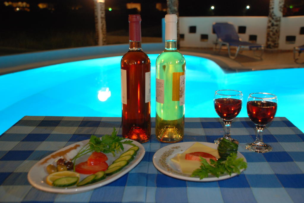 Honeymoon Beach Studios Perivolos  Extérieur photo