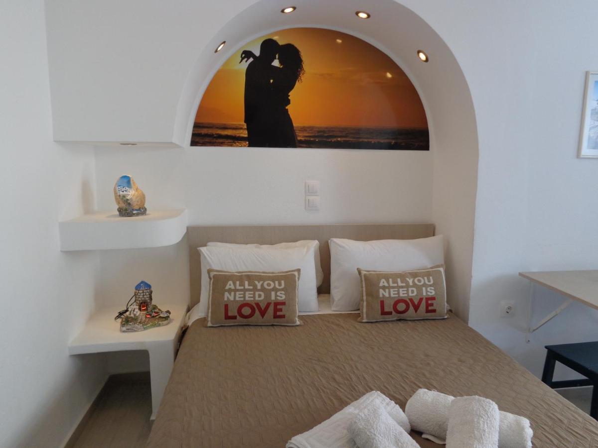 Honeymoon Beach Studios Perivolos  Extérieur photo